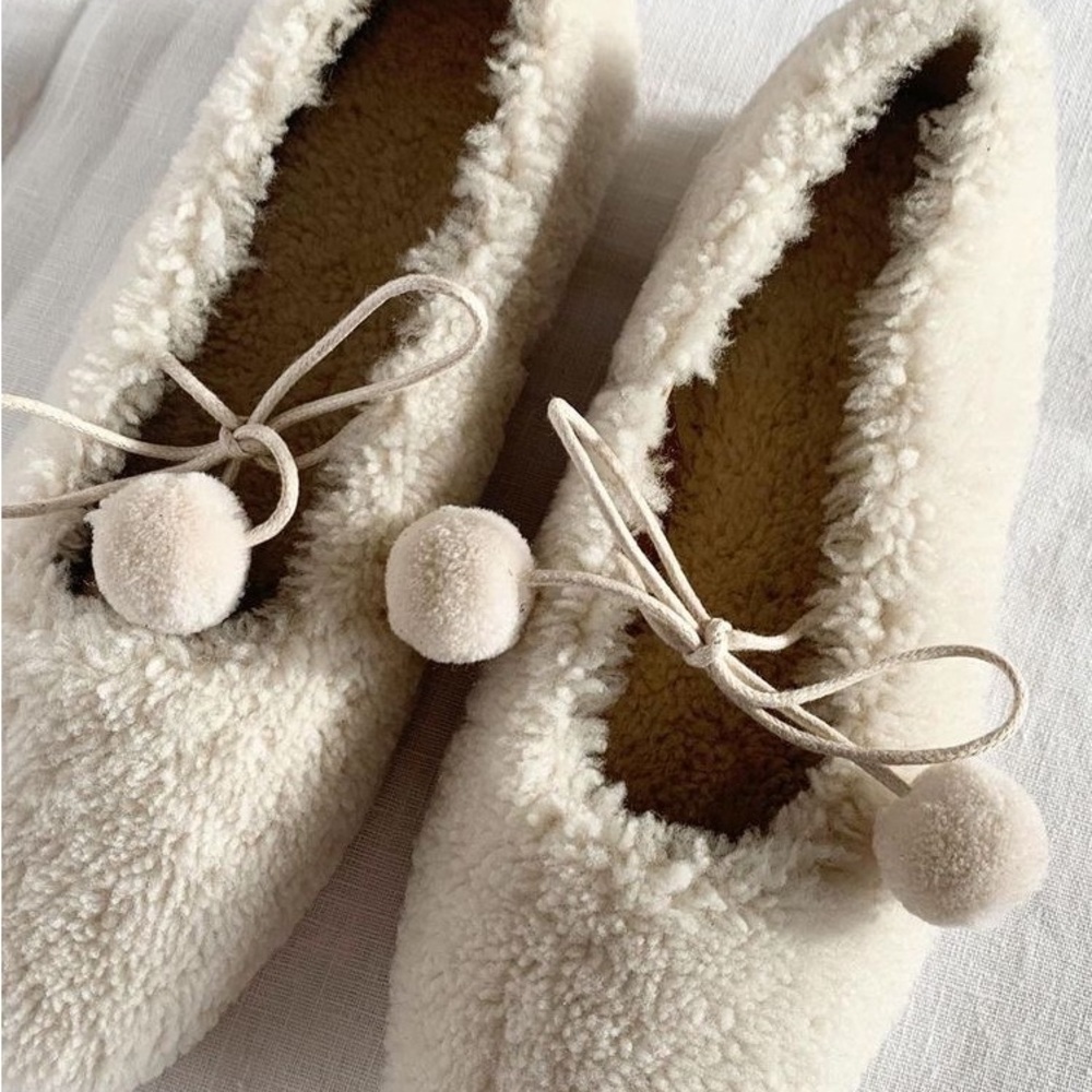Sleeper Shearling flats 38 Sold Out